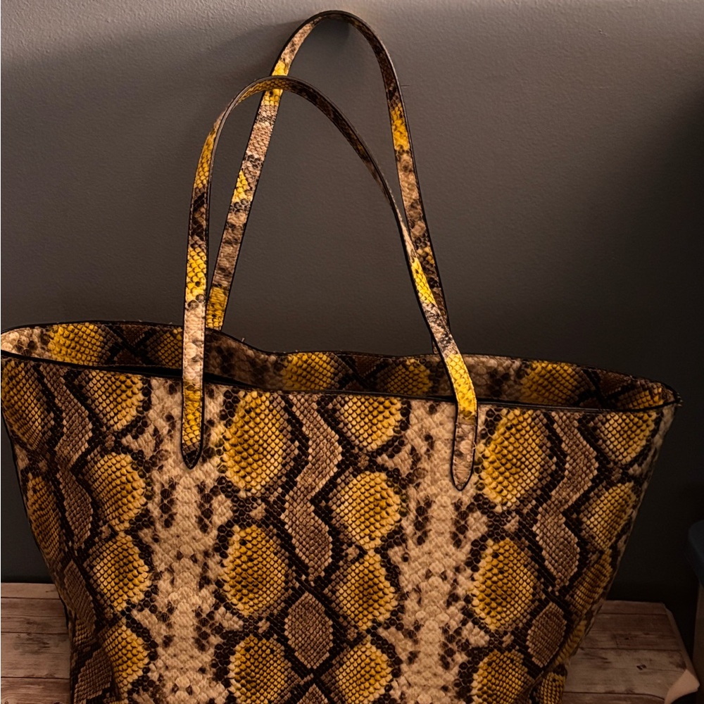 VS snake, print, yellow black Bag - Picture 8 of 9